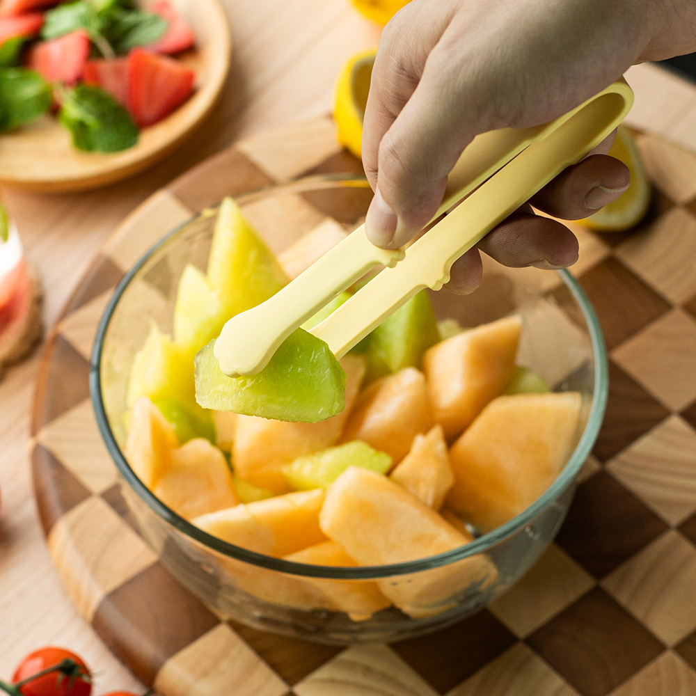 Urocze szczypce do żywności z  – Kitchen Hanging Gadgets recenzja i cena